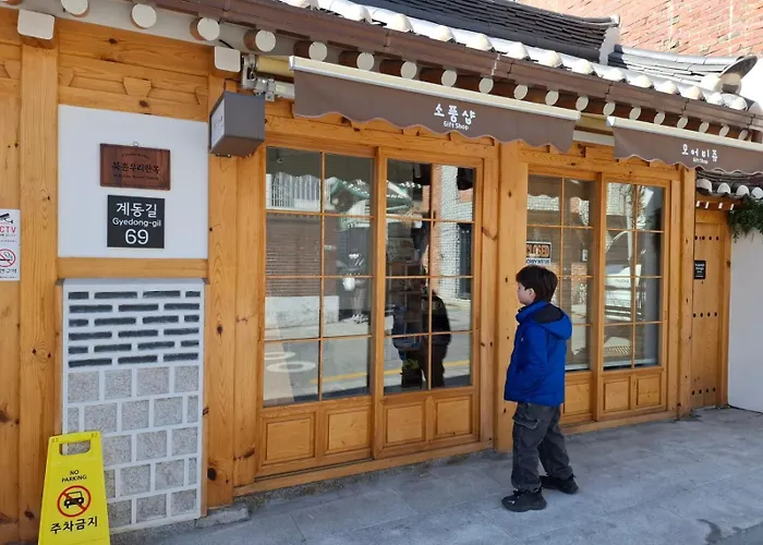 Heart Of Bukchon Apartment Seoul
